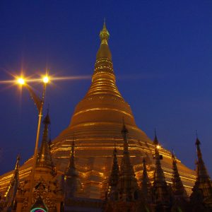 Shwedagon Pagode myanmar - Magali Carbone photo