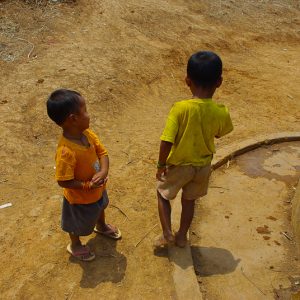 Children from Inle Lake - Magali Carbone photo