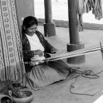 Woman weaving Peru - Magali Carbone photo