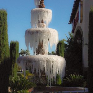 Iced fountain Las Vegas USA - MagCarbone photo