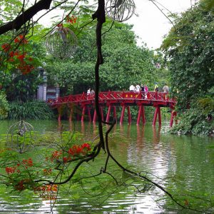 Pont Huc Hanoi Vietnam - MagCarbone photography