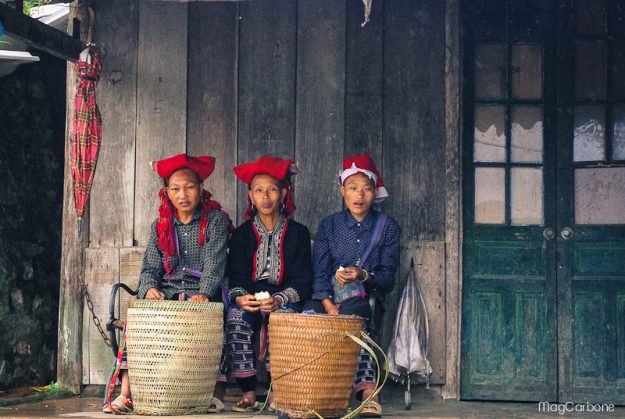 Trois femmes vietnam - Magali Carbone photo