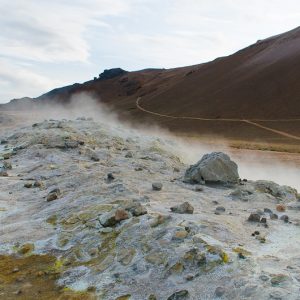 Myvatn geothermal peninsula Iceland - MagCarbone photo