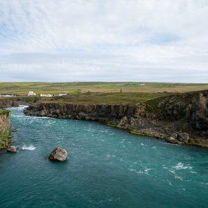 river in iceland - Magali Carbone photography