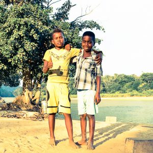 Salut Vazaha madagascar - Magali Carbone photo