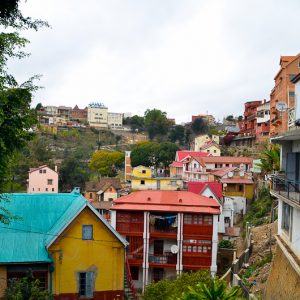 Tana ville colorée madagascar - Magali Carbone photo